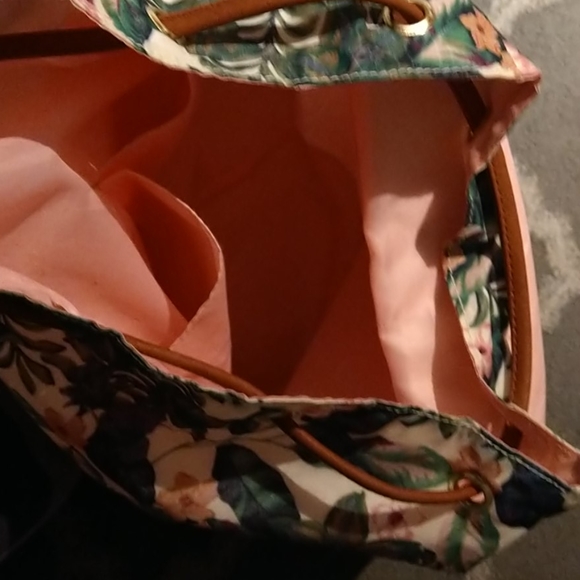 Backpack - Picture 2 of 4